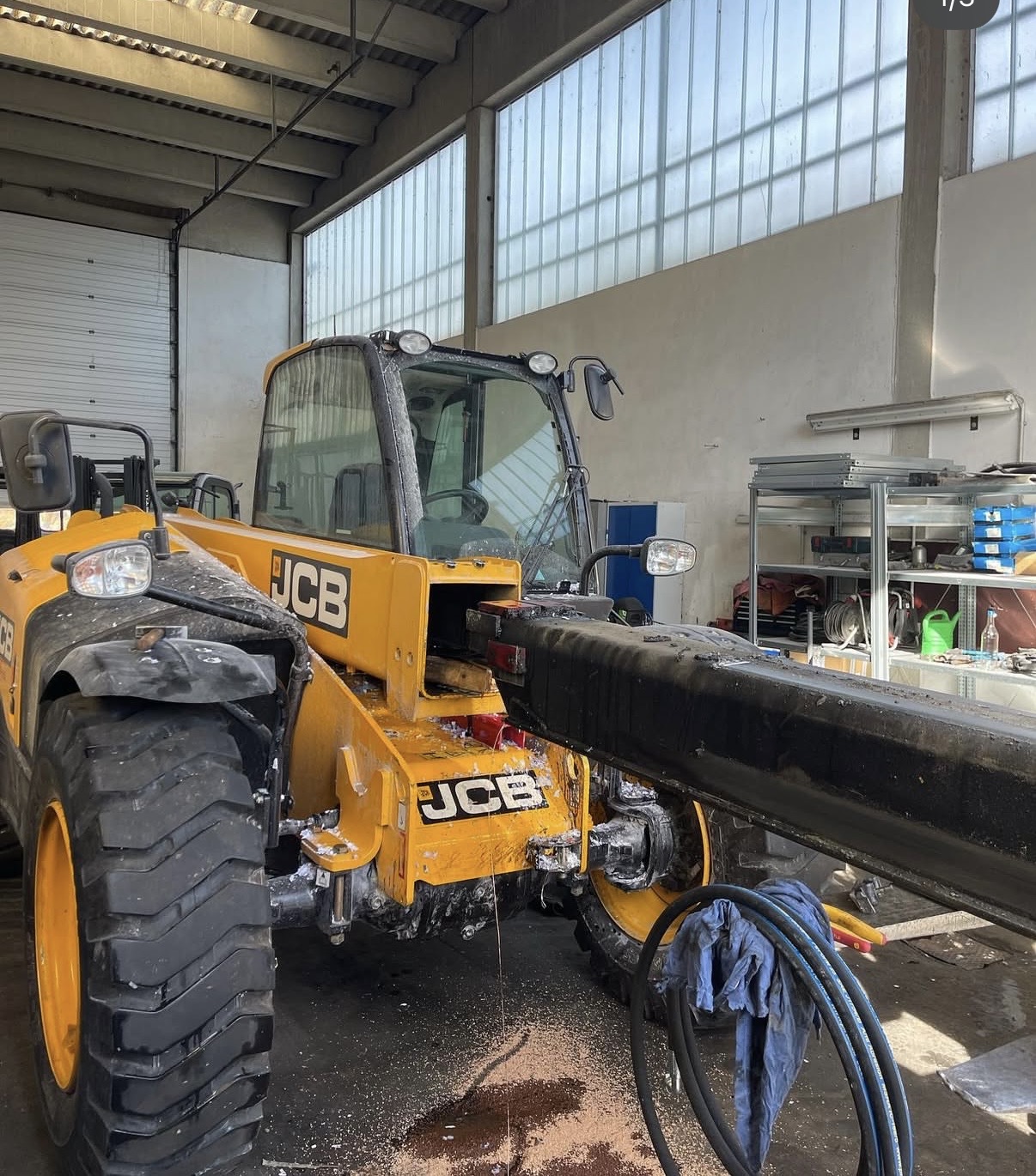 JCB Teleskoplader Schläuche erneuern